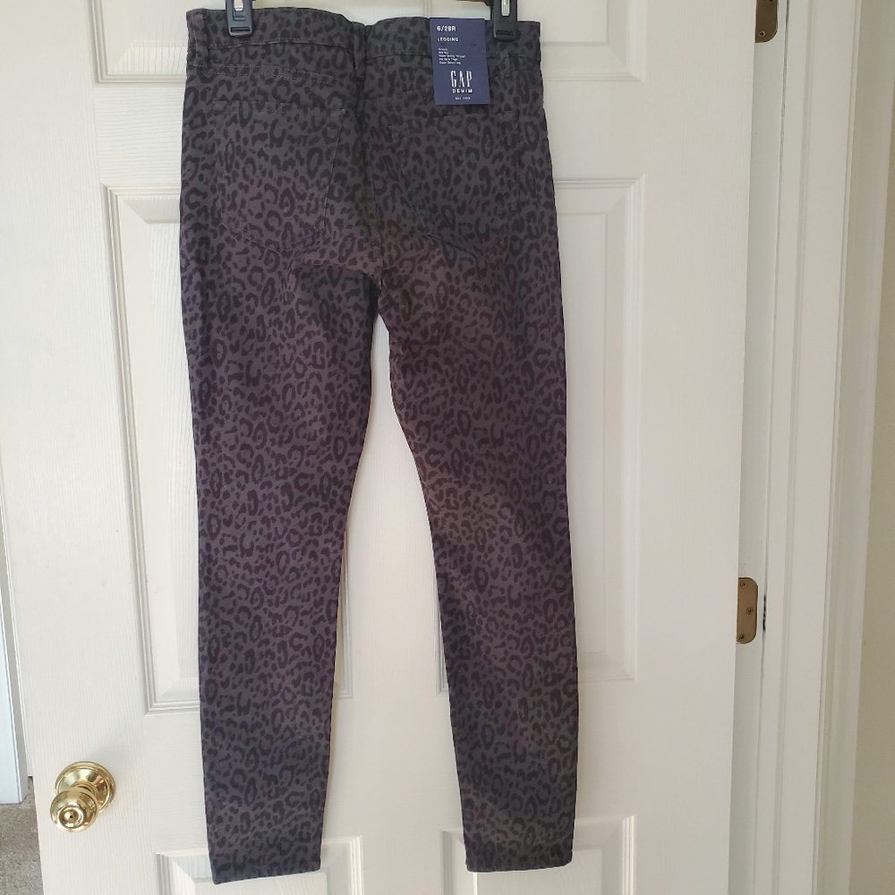 GAP Midrise Leopard Print Legging Jeans - Picture 6 of 8